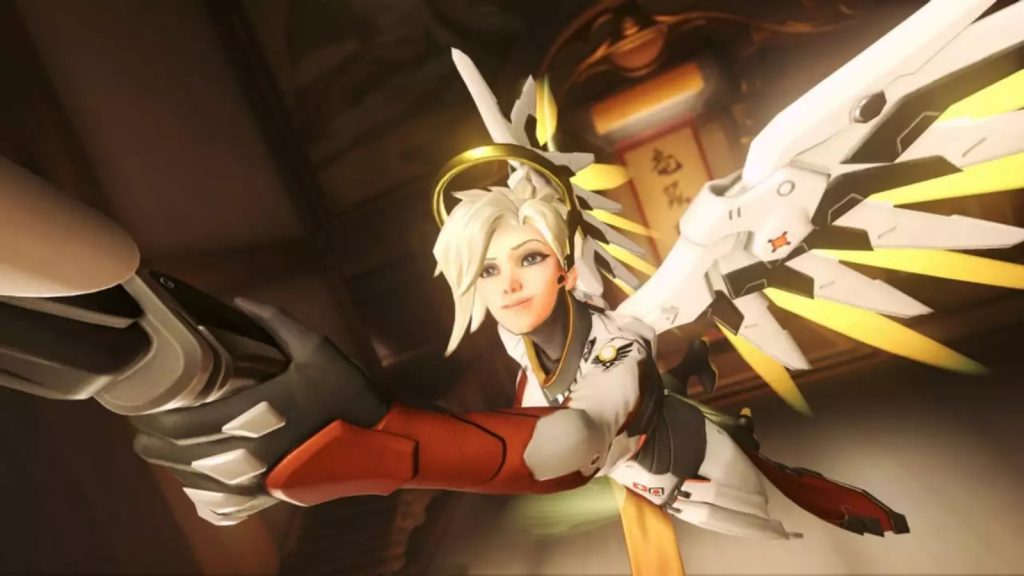 Overwatch Mercy cosplay stuns with amazing 3D-printed wings